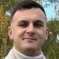 Замовник Vladyslav S. — Україна, Київ.