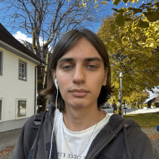 Freelancer Roman B. — Germany. Core skill — Copywriting, Text Translation