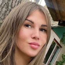 Freelancer Nataliia T. — Ukraine, Kyiv. Core skill — Content Management