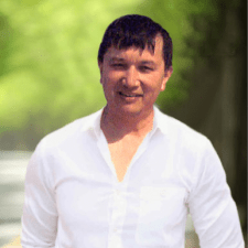 Freelancer Oleksandr Y. — Ukraina, Charków. Specjalizacja — Copywriting, Pisanie artykułów