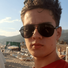 Freelancer Artur M. — Ukraine. Core skill — Web Programming, Interface Design (UI/UX)