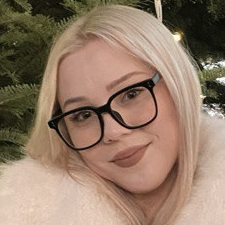 Freelancer Tetiana P. — Ukraina, Czerniowce. Specjalizacja — Praca z klientami, Publikacja ogłoszeń