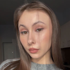 Freelancer Anastasiia V. — Ukraina, Charków. Specjalizacja — Menedżer treści, AI graphic