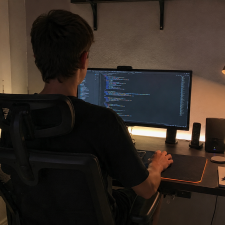 Freelancer Tymur S. — Ukraina, Kijów. Specjalizacja — Układ HTML i CSS, Python