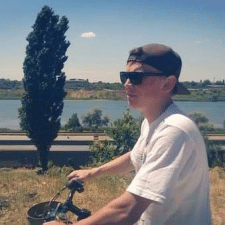 Фрилансер Руслан Б. — Украина, Одесса. Специализация — Дизайн сайтов