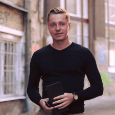Замовник Nazar M. — Україна, Львів.