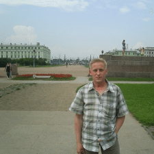 Евгений Петров