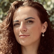 Freelancer Valentina S. — Ukraine, Vinnytsia. Core skill — Data Processing, Speaker & Voice Services