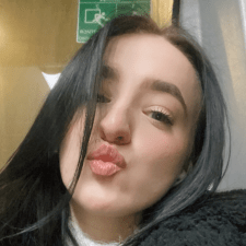 Freelancer Valeriia K. — Ukraine, Kyiv. Core skill — Copywriting, English
