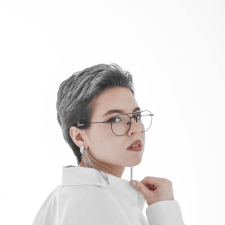 Freelancer Valeriia S. — Litauen, Klaipeda. Fachgebiet — System- & Netzwerkadministration, Logo-Design