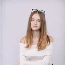 Freelancer Viktoriia C. — Ukraine, Odessa. Core skill — Interface Design (UI/UX), Banners