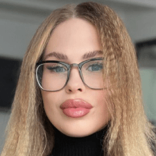 Freelancer Viktoriia P. — Ukraine, Zaporizhzhia. Core skill — Social Media Marketing (SMM)