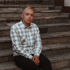 Freelancer Vladislav M. — Ukraine, Kyiv. Core skill — Text Translation, Social Media Marketing (SMM)