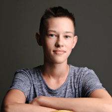 Freelancer Vlad P. — Ukraina, Równe. Specjalizacja — Identyfikacja wizualna, Tworzenie modeli 3D