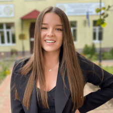 Фрилансер Vladyslava K. — Украина, Киев. Специализация — Логотипы, Дизайн интерьеров