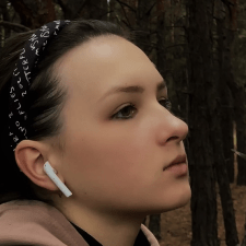 Freelancer Vladislava P. — Ukraine, Sinelnikovo. Core skill — HTML & CSS, Web Programming