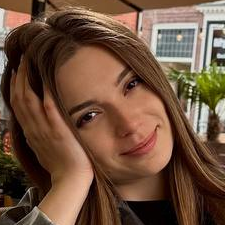 Freelancer Vladislava N. — Ukraine. Core skill — Social Media Marketing (SMM), Content Management