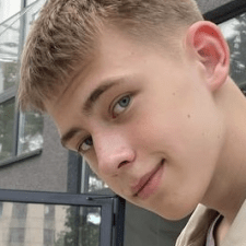 Фрилансер Владислав Ч. — Украина, Ирпень. Специализация — Услуги диктора, Аудио и видео монтаж