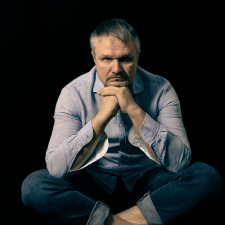Заказчик Volodymyr N. — Швейцария, Genf.