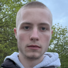 Freelancer Vlad V. — Ukraina, Tarnopol. Specjalizacja — Tłumaczenie tekstów, Copywriting