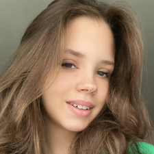 Freelancer Veronika S. — Estonia, Narva. Core skill — Information Gathering, Text Translation