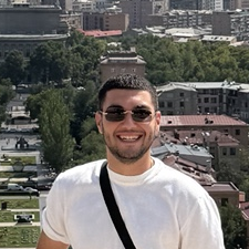 Freelancer Babken K. — Ukraina, Kanów. Specjalizacja — AR i VR, C i C++