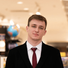 Freelancer Yaroslav B. — Ukraina, Dniepr. Specjalizacja — AI consult, Automatyzacja zarządzania przedsiębiorstwem