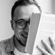 Freelancer Yaroslav P. — Ukraine, Kyiv. Core skill — AI Art, AI & Machine Learning