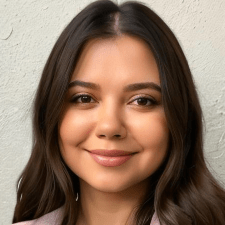 Freelancer Yuliana-Valeriia P. — Ukraina, Lwów. Specjalizacja — Rekrutowanie (HR), AI tekst