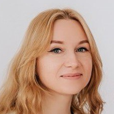 Freelancer Yuliia L. — Ukraine, Khmelnitskyi. Core skill — Interface Design (UI/UX), Mobile Apps Design