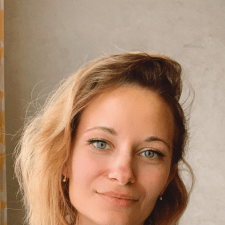 Freelancer Yuliia P. — Egypt, Charm el-Cheikh. Core skill — AI & Machine Learning, Illustrations & Drawings