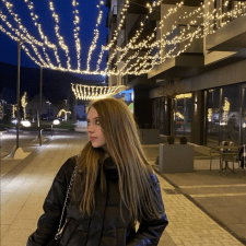 Zleceniodawca Yuliia K. — Ukraina, Kijów.