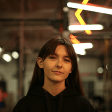 Freelancer Yelizaveta Z. — Ukraina, Dniepr. Specjalizacja — Projektowanie stron internetowych, Loga