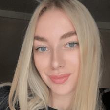Freelancer Alina B. — Ukraina, Kijów. Specjalizacja — Menedżer treści, Fotografowanie