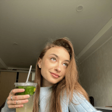 Freelancer Alona P. — Ukraine, Kyiv. Core skill — Web Design, Interface Design (UI/UX)