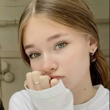 Фрилансер Alexandra L. — Украина, Днепр. Специализация — Перевод текстов, Дизайн визиток