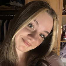 Freelancer Aleksandra K. — Ukraine, Kharkiv. Core skill — AR & VR Development
