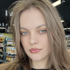Freelancer Alena V. — Ukraina. Specjalizacja — Projektowanie stron w mediach społecznościowych, Copywriting