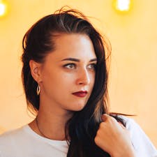 Freelancer Alyona S. — Ukraina, Charków. Specjalizacja — Opracowanie prezentacji, Projektowanie stron w mediach społecznościowych
