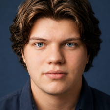 Freelancer Oleksandr S. — Ukraine, Kyiv. Core skill — AI Consulting, Marketing Research