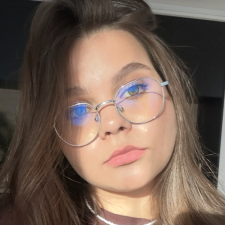 Freelancer Alina C. — Ukraine, Lvov. Core skill — Text Translation, Recruitment (HR)
