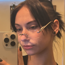 Freelancer Alina C. — Ukraina. Specjalizacja — Praca z klientami, Tłumaczenie tekstów