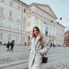 Freelancer Alina R. — Ukraine, Lvov. Core skill — Banners, Business Card Design