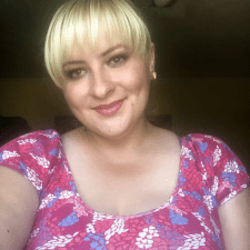 Freelancer Alina K. — Ukraine, Lvov. Specialization — Customer Support, AI Content Creation