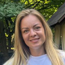 Фрилансер Аліна Л. — Украина, Львов.