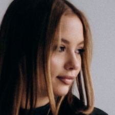 Freelancer Alina Y. — Ukraine, Lvov. Core skill — Social Media Marketing (SMM), Teaser Advertisements