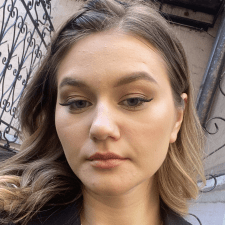 Freelancer Anastasiia V. — Ukraine, Kropivnitskiy. Core skill — Interface Design (UI/UX), Social Media Page Design