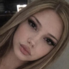 Freelancer Nadiia L. — Ukraina, Kijów. Specjalizacja — Przepisywanie tekstów (rewright), Edycja i korekta tekstu
