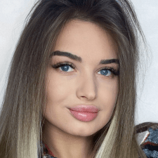 Фрилансер Анастасія Ф. — Украина, Киев. Специализация — Перевод текстов, Логотипы