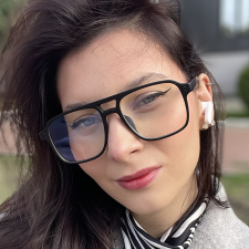 Freelancer Anna K. — Ukraine, Kropivnitskiy. Core skill — Video Processing